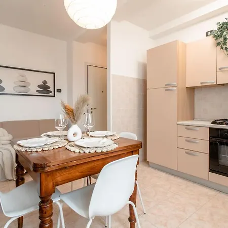 Apartman La Via Del Mare E Del Centro